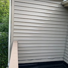 Superior-Quality-Siding-Cleaning-Performed-in-Medina-Ohio 1